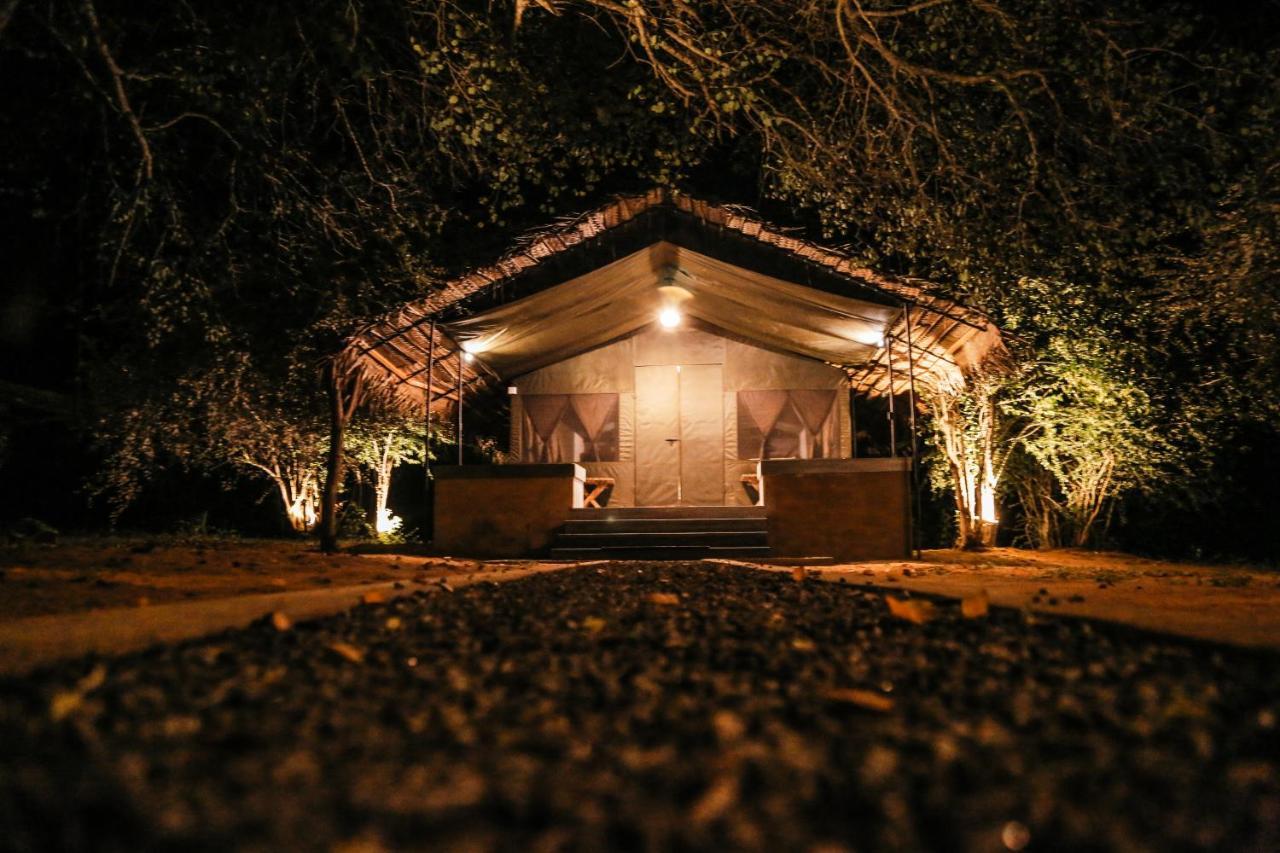 Hotel Yala Wild Hut - Yala Tissamaharama Exterior foto